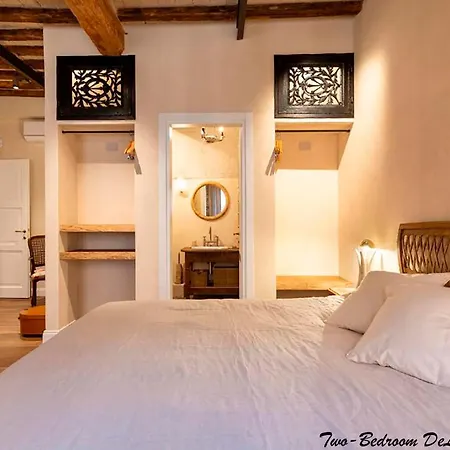 Apartment Boutique Homes *